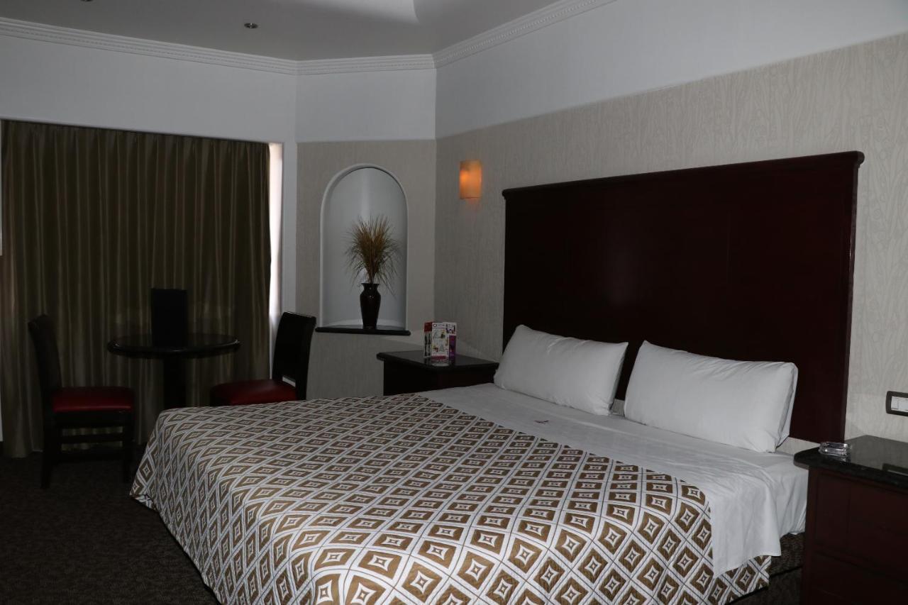 Motel Marina Marbella Tijuana Buitenkant foto